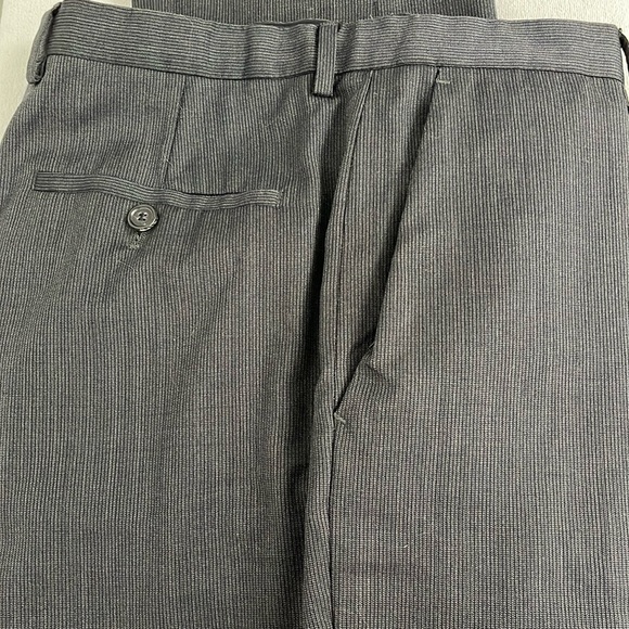 Hugo Boss Dress Pants, Charcoal. VGUC. 100% Virgin Wool waist 32” inseam 31” - Picture 2 of 16